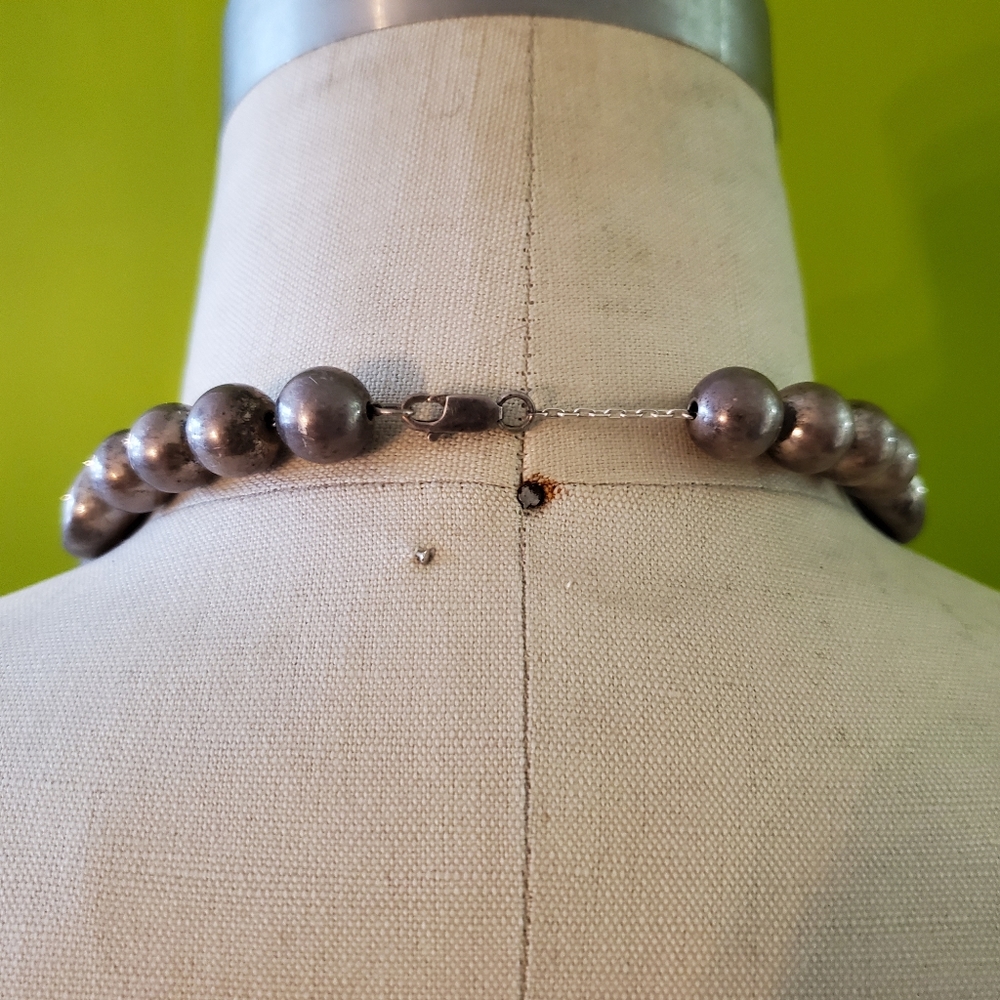 Silver Toned Metal Bead Necklace - Picture 4 of 6